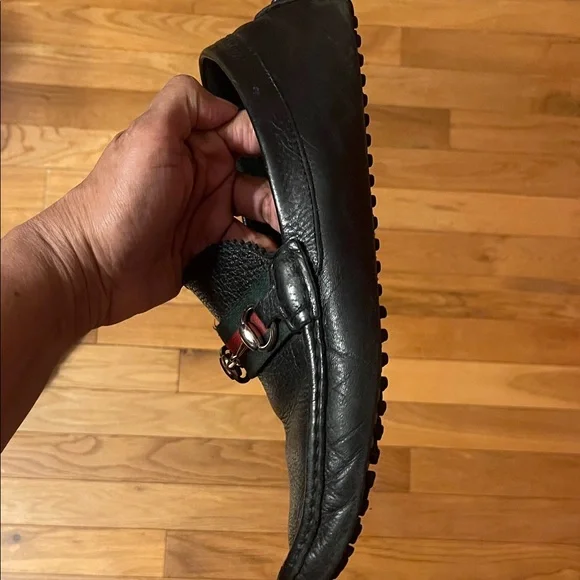 Men Gucci Black Leather Loafers - Picture 13 of 16